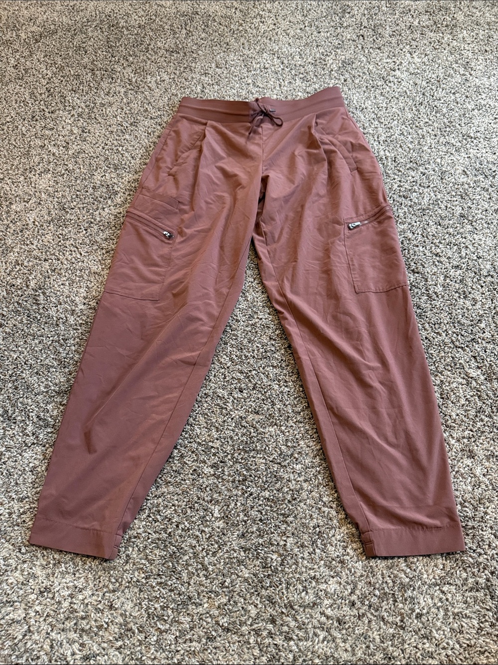 Athleta Venture Pants Missing one metal cap for draw string Hearth Rose Size 6